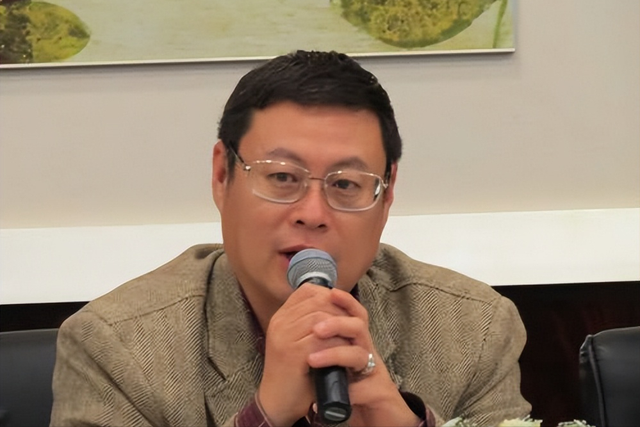 “中国大妈”退休再创业,用废品易拉罐实现百亿年收入