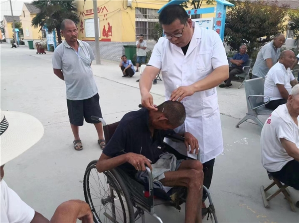 周怀明受邀参加第十三届中医药发展论坛 ——健康中国基层惠民促进工程分论坛在厦门隆重召开