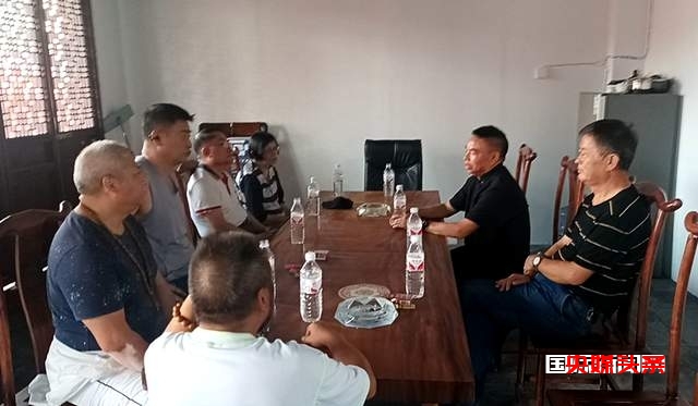 跆拳道总部基地创始人何俊到黔南州福泉市旅游协会考察