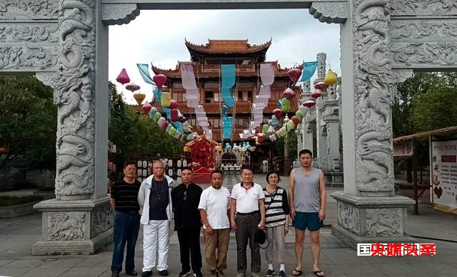 贵州省跆拳道协会董事长何俊带队考察福泉市旅游协会