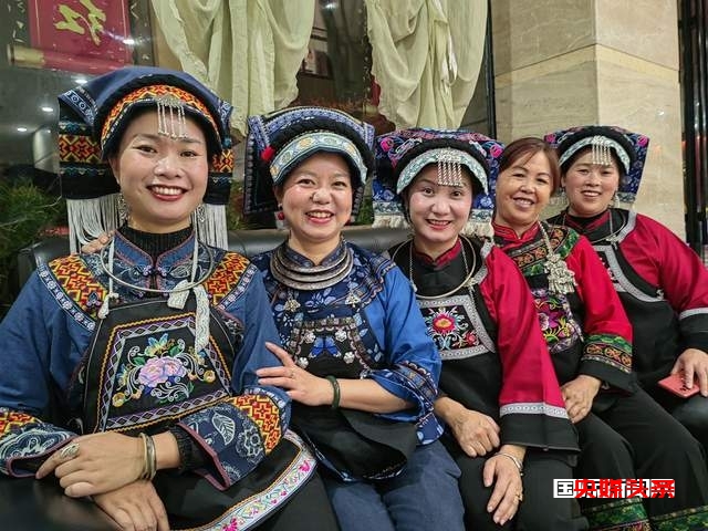 布依故里生态册亨,一场盛大的音乐盛宴——贵阳乌当阳春文化艺术团获2023中华布依歌王邀请赛银奖