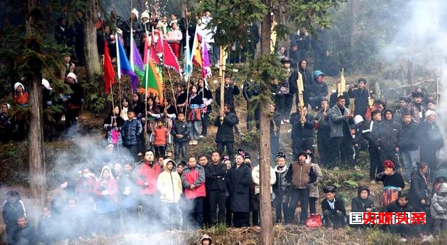 贵州从江岜扒村:传统民间斗牛文化活动在牛塘举行