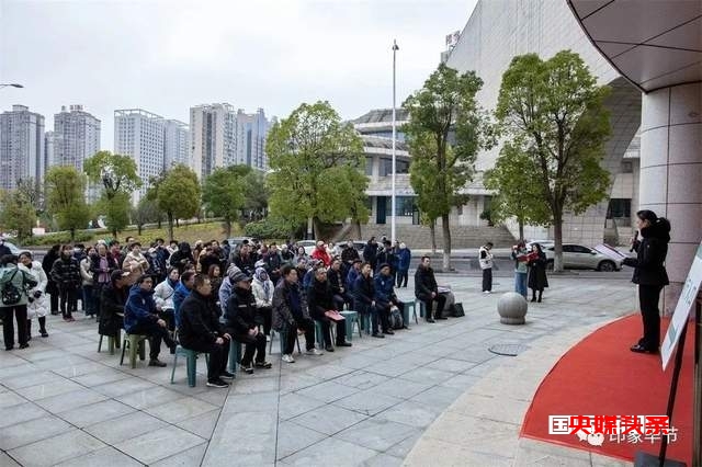“乡村风·民族情——我和试验区35年”摄影展在毕节市美术馆开展