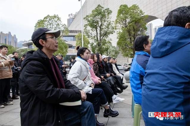 “乡村风·民族情——我和试验区35年”摄影展在毕节市美术馆开展