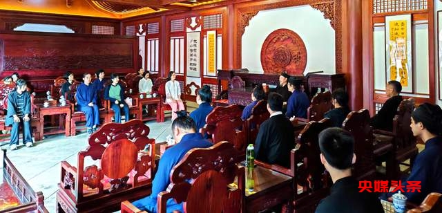 武当之巅的修行者:钟云龙道长与福泉太极宫的养生之道