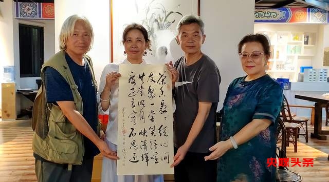 金秋时节,丹桂飘香茶友走近琢衣茶食养生文化活动