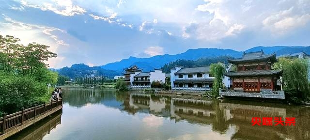 探秘世界凉都·盘州锶泉:一场康养产业的绿色之旅 —— 与何志刚共绘中华养生村新蓝图