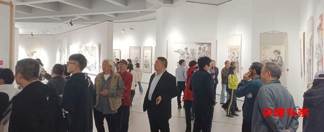 金秋盛放,艺术之光——杨小吾画展开幕式暨书画集首发式璀璨启幕