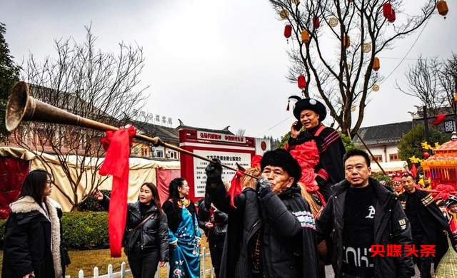 彝山恋歌:爱情的旋律,彝族文化的重生