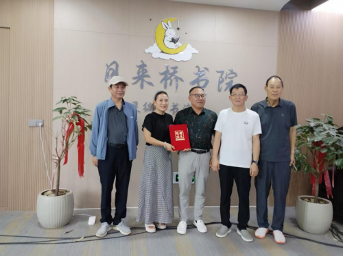 “赠人玫瑰,手有余香”——新乡县金福防护用品有限公司总经理陈周永的慈善之举